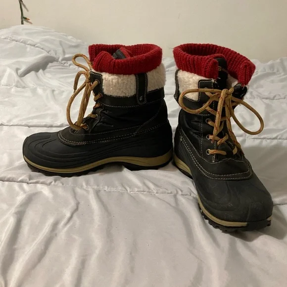 Womens Size 9 Outbound Winter Boots - Picture 2 of 6